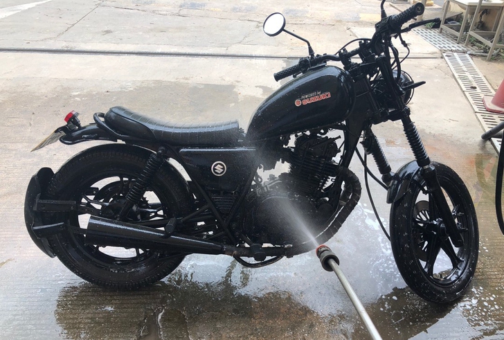 铃木250复古