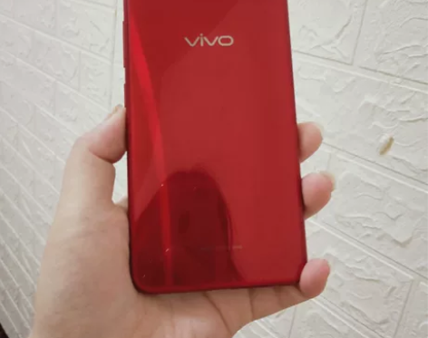Vivo y83手机，屏幕坏了一点点，功能...