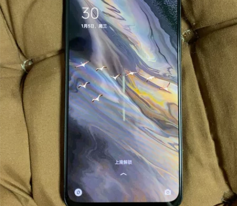 OPPO PFJM10 全新手机，背后的标...