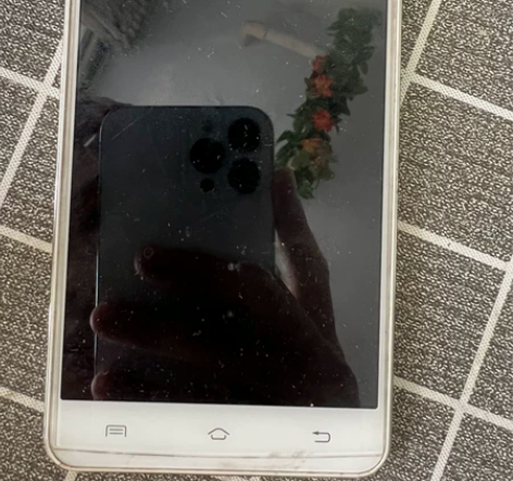 VIVO y37，不开机了。 感兴趣的话点...