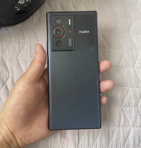 努比亚z40por，8256的才用几个月，...