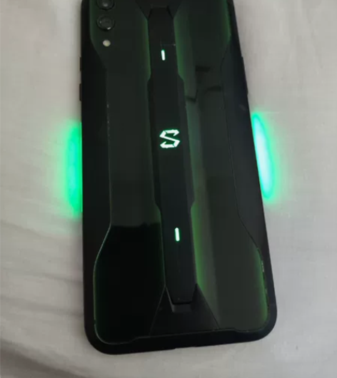 黑鲨2pro，12＋128G，屏幕全新，屏...