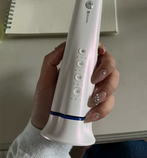 伯奢美容仪 提拉紧致真的很有用，但是太懒了...