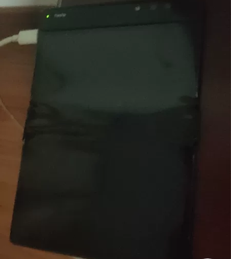 柔宇1代屏坏了，不想修了，便宜出，看好在拍...