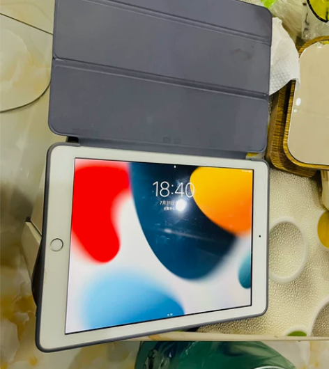 iPad2018 128g的,外观没有磕...