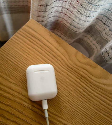 漫步者蓝牙耳机 耳机左边掉地上坏了，右边完...