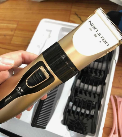 电动理发器电推子充电式电动剃头刀家用推剪器...