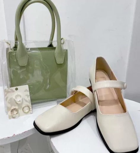 日系文艺甜美可爱复古单鞋森林系百搭舒适一字...