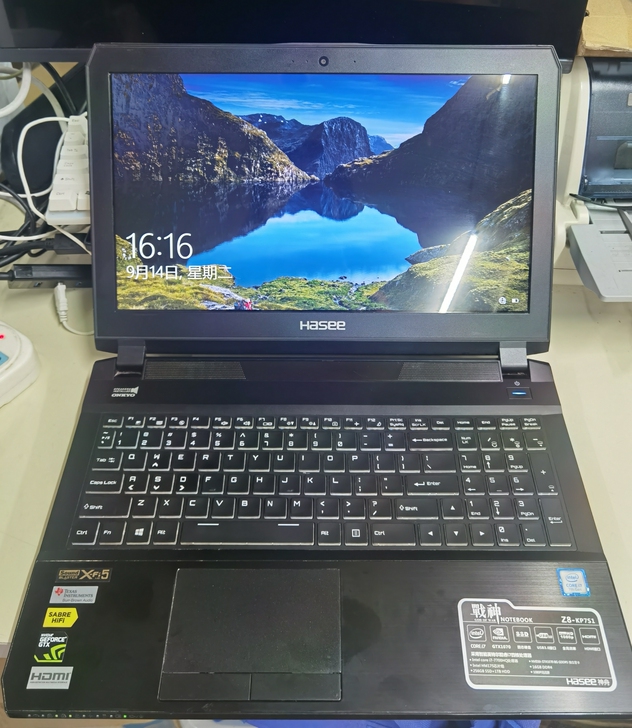神舟战神z8 i7 7700 游戏笔记本电脑