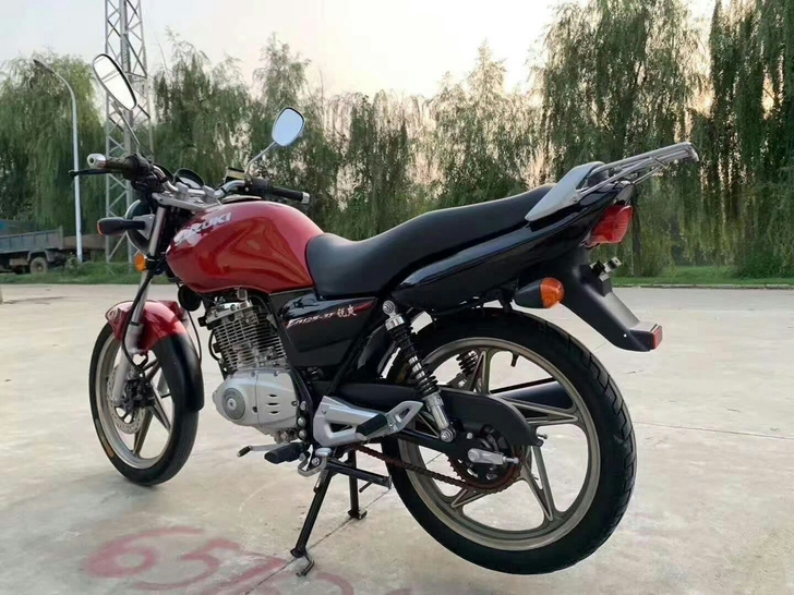 铃木锐爽3f125cc，摩托车 车子骑起来...