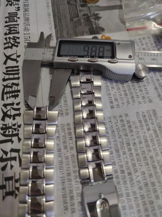 库存实心钢带，凸耳头约10亳米，身宽约24...