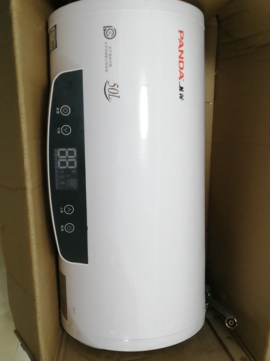 50L储水式热水器，只用了3个月，几乎全新...