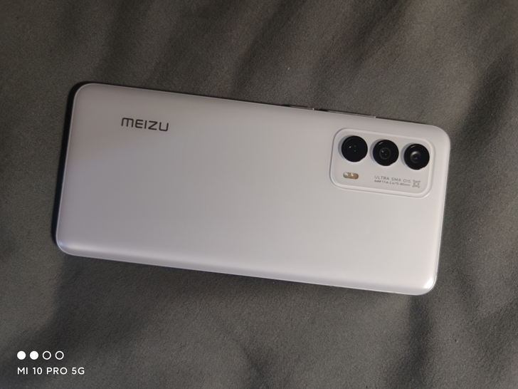 出一台魅族18p,8+256,暂时无图,屏...