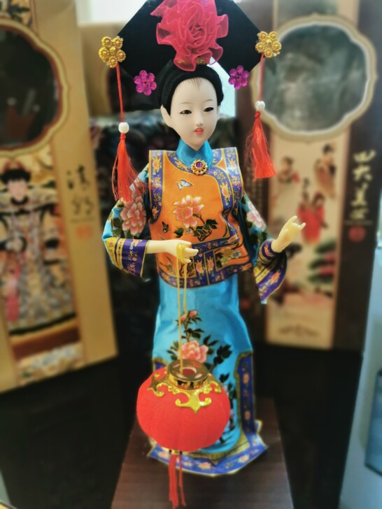 中国风摆台12寸唐人坊正品绢人,出清一部分...