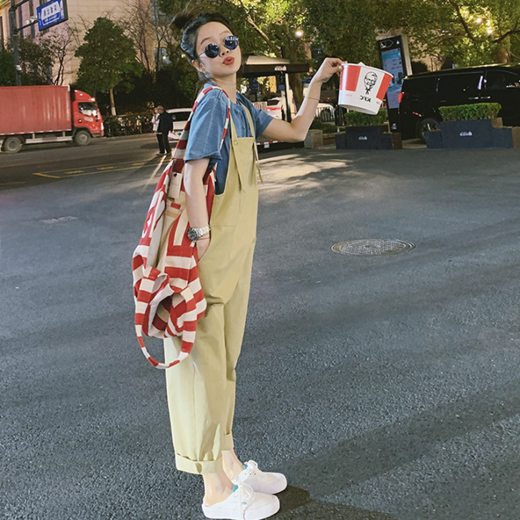 网红工装背带裤女韩版宽松减龄复古可爱日系休...