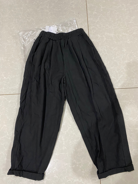 全新黑色哈伦工装休闲奶奶裤，非常有型，工装...