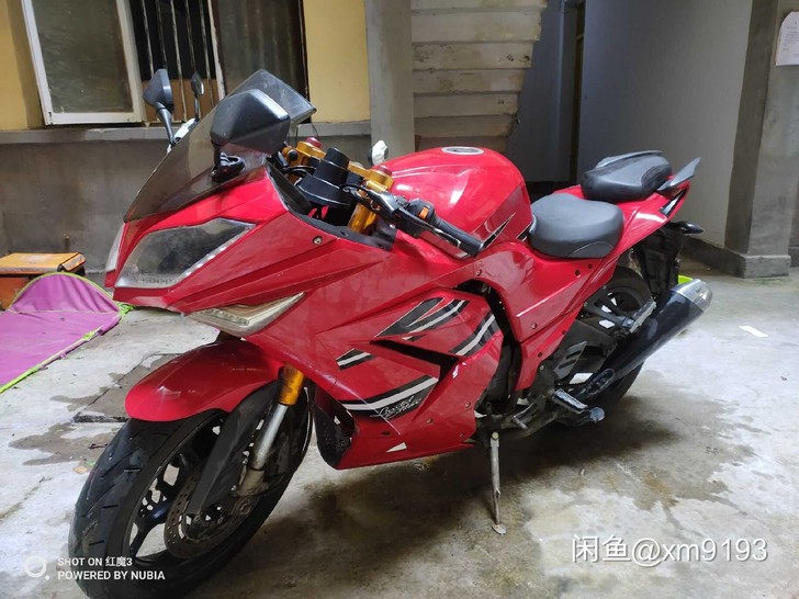 已经卖了，地平线S款，我也不知道是不是叫这...