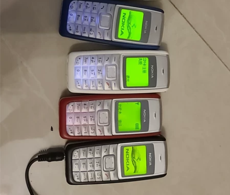 5个诺基亚手机,老人机,便宜出售,都能使用...
