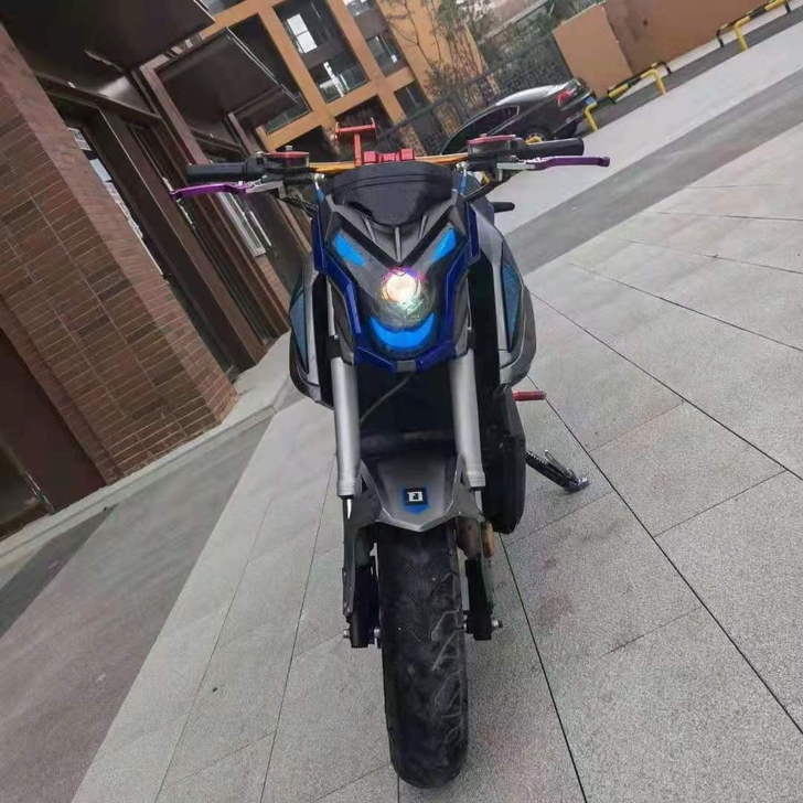 顶配小猴子Z6，72伏32安的大电池，几个...