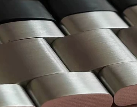 通用三株弧口不锈钢拉丝实心手表带 保险潜水...