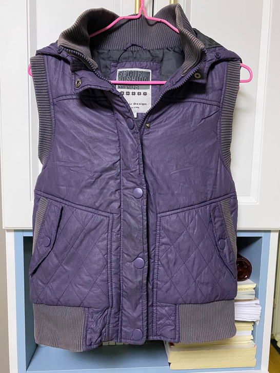 森马连帽棉坎肩，l码，120斤以内可以穿，...