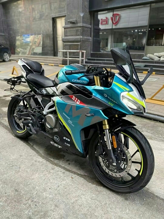 2021年春风sr250赛道版高配版带abs