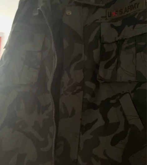 迷彩服两件，全新，尺码165。上衣裤子，春...