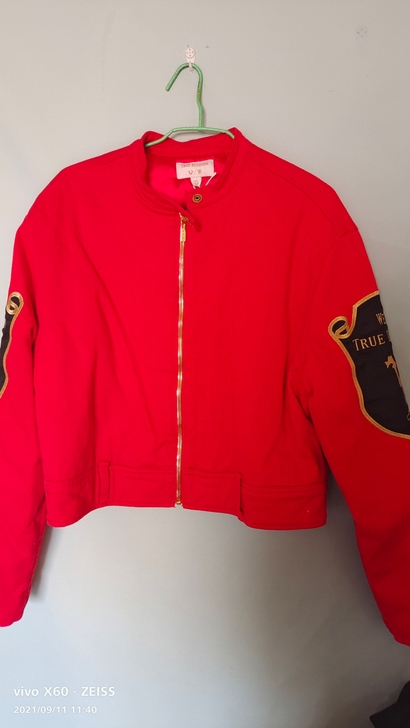 全新带吊牌真实信仰法拉利联名短款棉服L码，...