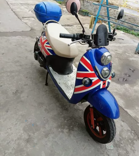 2手电动车转让，5个电瓶续航40公里左右，...