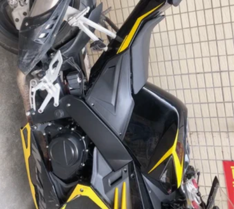 刀锋300，19年一万公里，牌证齐全三减不...