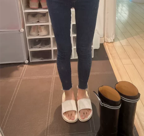 高腰牛仔裤有弹力 可以穿到120斤 实体店...