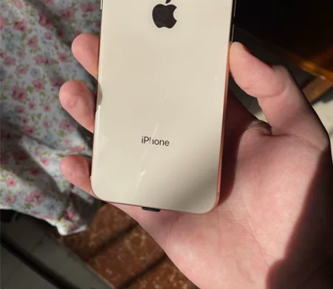 苹果8全原无拆无摔 静音按键有点掉漆  无...