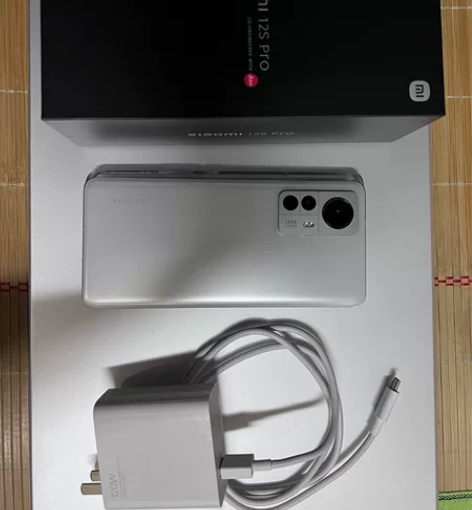 小米12s Pro 12+256 白色 成...