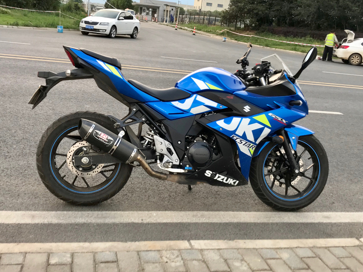铃木GSX-250成都一手车，无摔车，原地...