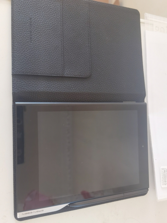 E人E本T10，配置4+64g，成色很新，...