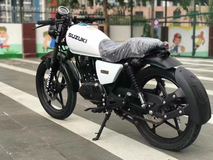 铃木复古街跑125C 手续齐全 整车...