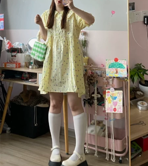 波点连衣裙,全新带吊牌,130斤可穿 颜色...