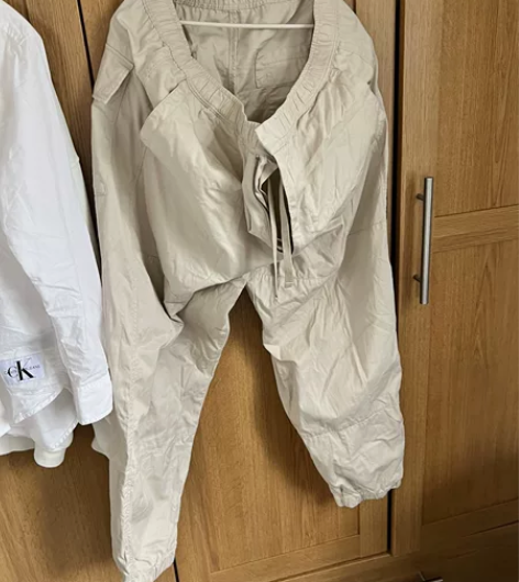 优衣库白色工装裤 xl码 成色很好  给运...