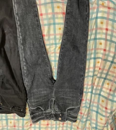 打包价:三个加绒加厚裤子，一个全新双层光腿...