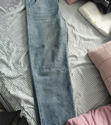 男浅蓝色休闲牛仔裤，没穿过，低价出 感兴趣...