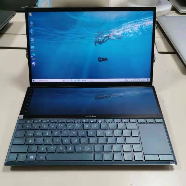 华硕灵耀UX4000 I7双屏笔记本电脑
