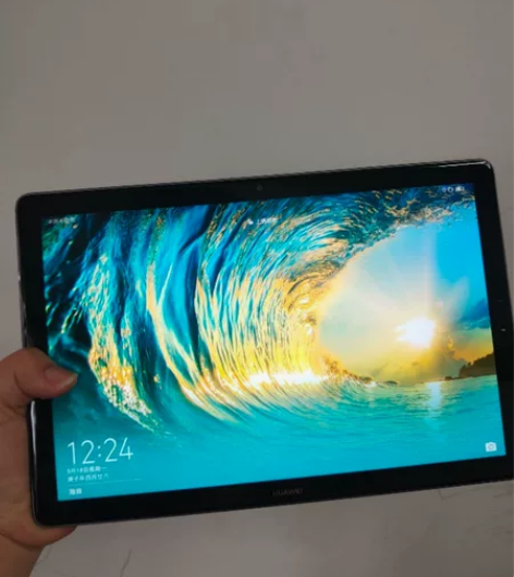 华为平板，甩卖，没怎么用，没打过游戏，闲着...