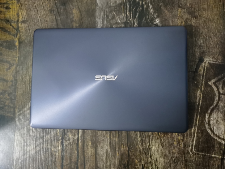 新到华硕vivobook