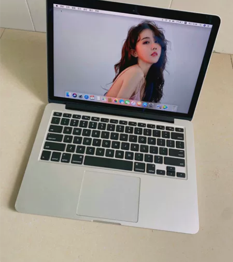 自用i7顶配苹果笔记本电脑Macbookp...