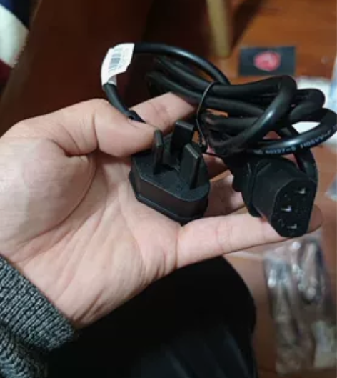 原装电脑电源线1.5米，3元一条，一共18...