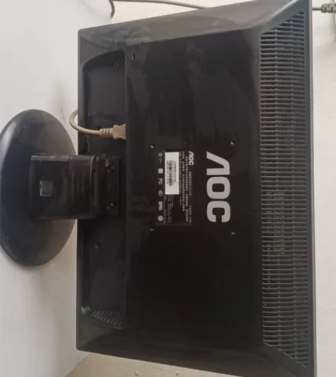 AOC19寸电脑显示器,功能正常,送电源线...