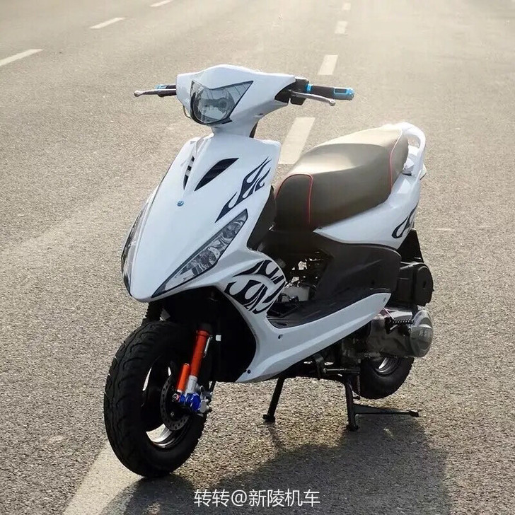 全新可上牌踏板车、实体门店、售后有保障、支...