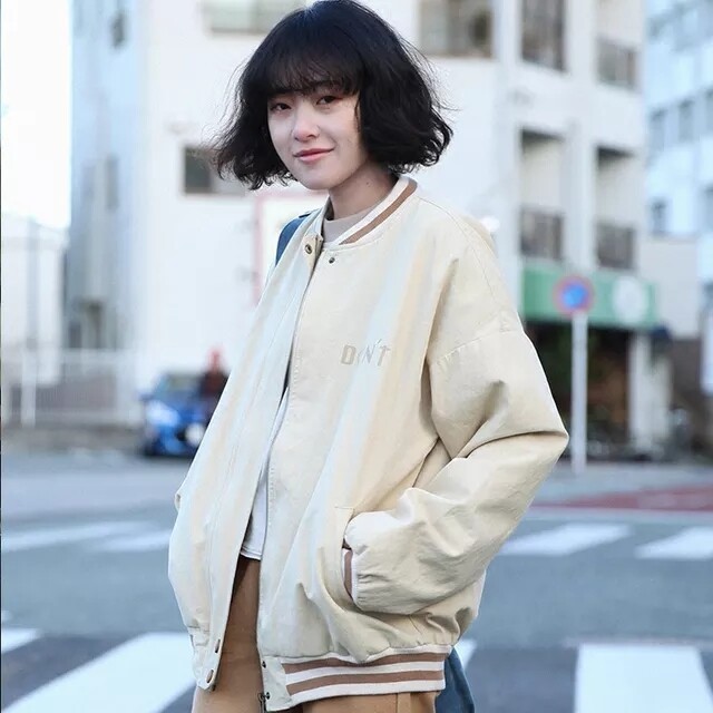 章鱼家棒球外套 l码 七成新  衣服有一边...