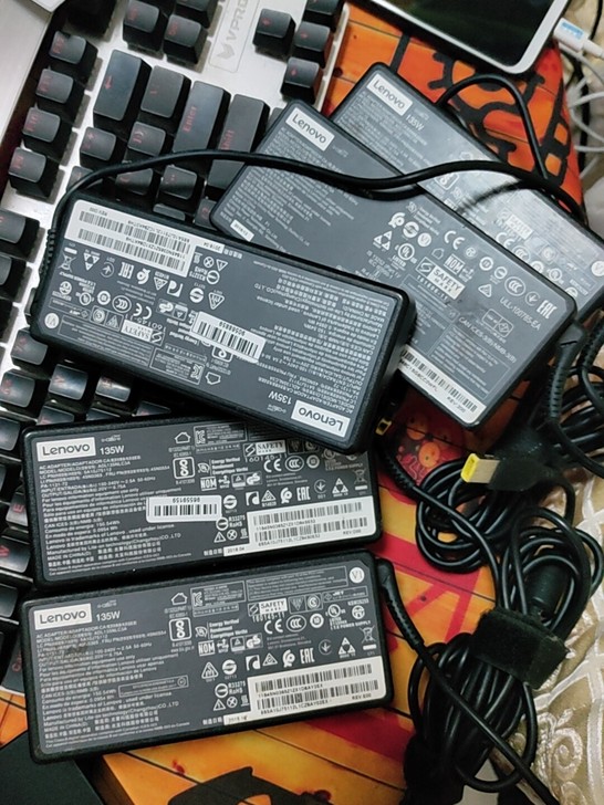 二手联想lenovo拯救者135W笔记本电...