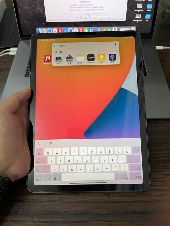 充电2次iPad Air4 64G深空灰，...